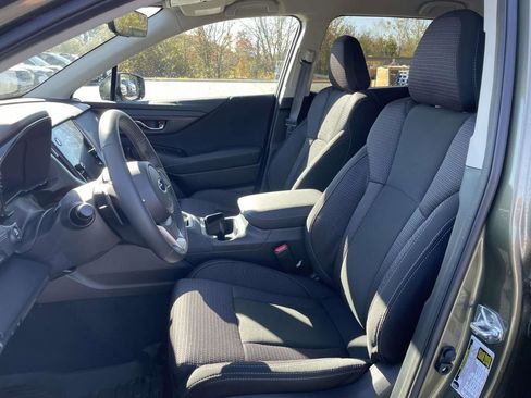 Used 2025 Subaru Outback Premium w/ Popular Package #1A image 8