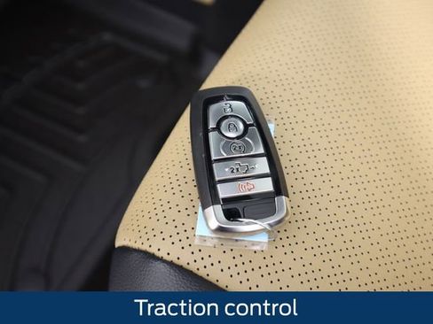 New 2026 Ford F350 Lariat w/ Black Appearance Package image 37