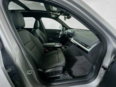 Used 2025 BMW X1 xDrive28i AWD/4WD image 34