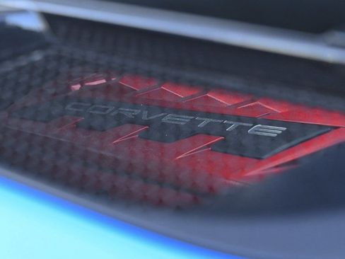 Used 2021 Chevrolet Corvette Stingray w/ Engine Appearance Package image 45