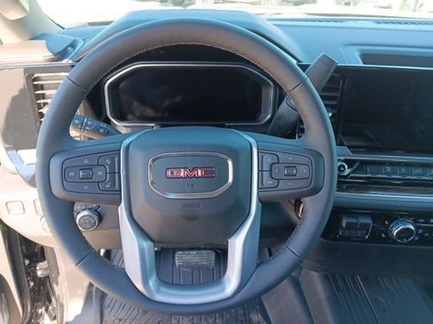 New 2026 GMC Sierra 3500 SLE w/ SLE Value Package AWD/4WD image 9