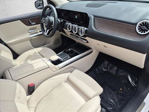 Used 2023 Mercedes-Benz GLA 250 image 21