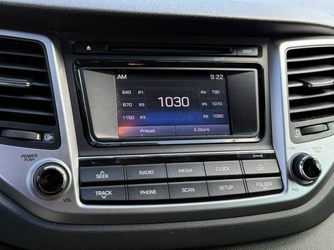Used 2017 Hyundai Tucson SE FWD image 19