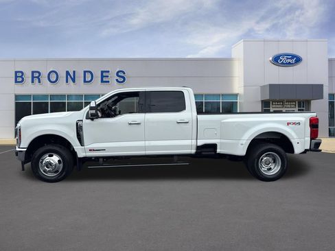Used 2025 Ford F350 King Ranch w/ Chrome Package AWD/4WD image 1