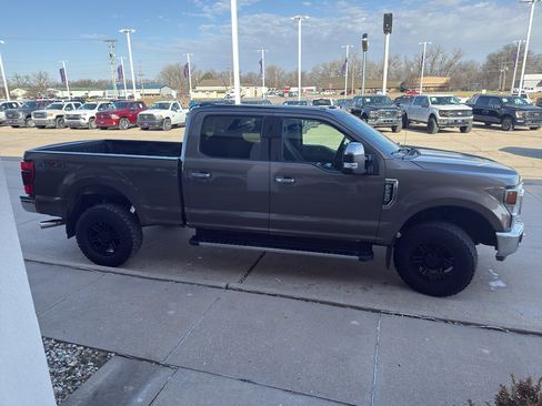 Used 2021 Ford F250 XLT w/ XLT Premium Package image 4