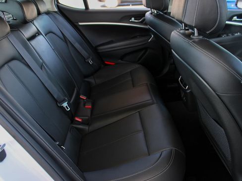 Used 2026 Genesis G70 2.5T RWD image 25