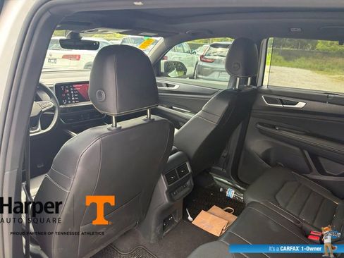 Used 2024 Volkswagen Atlas Cross Sport SEL R-Line AWD/4WD image 11