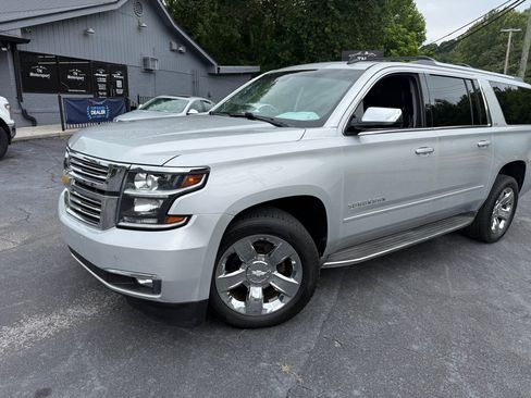 Used 2015 Chevrolet Suburban LTZ AWD/4WD image 4