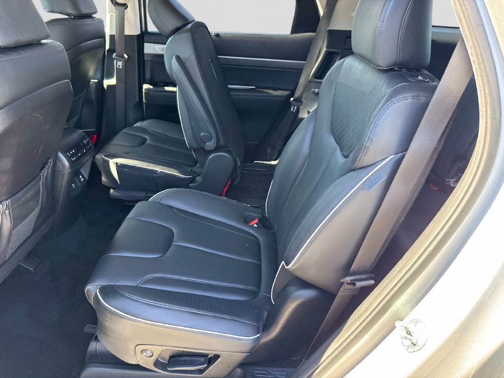 Used 2023 Hyundai Palisade SEL w/ Premium Package AWD/4WD image 15