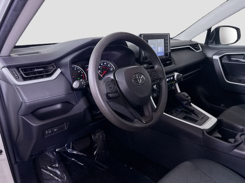 Used 2021 Toyota RAV4 XLE image 23