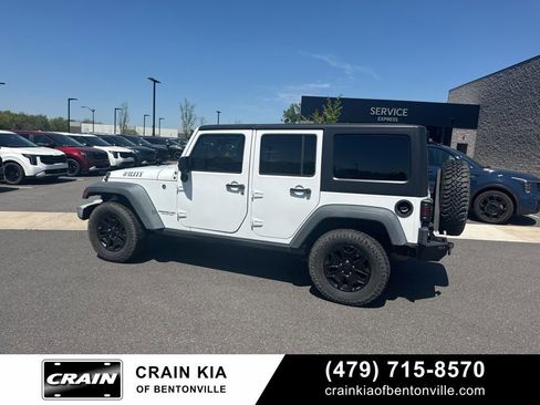 Used 2016 Jeep Wrangler Unlimited Sport image 14
