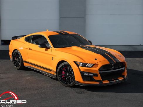 Used 2020 Ford Mustang Shelby GT500 w/ Technology Package image 1