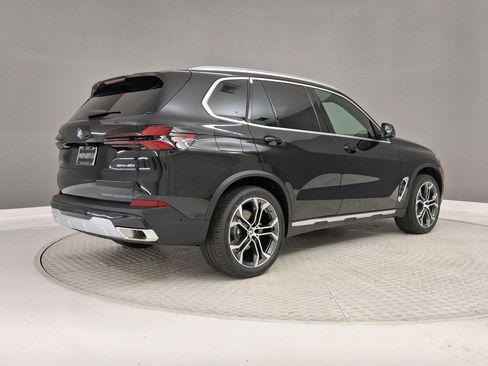 New 2026 BMW X5 sDrive40i w/ Parking Assistance Package RWD image 7