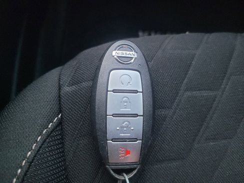 Used 2021 Nissan Kicks SV FWD image 32