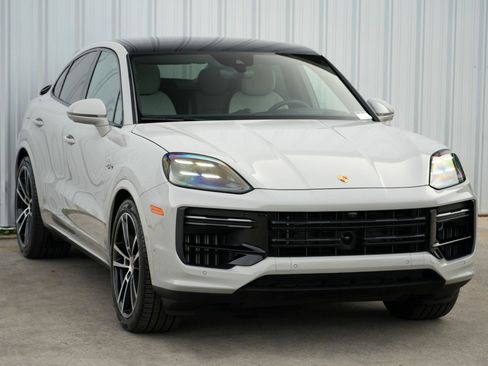 Used 2024 Porsche Cayenne Turbo image 70