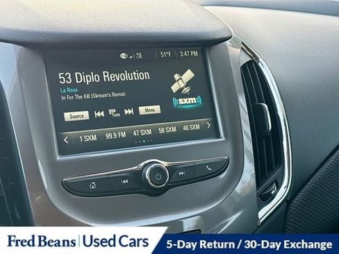 Used 2017 Chevrolet Cruze LT image 16