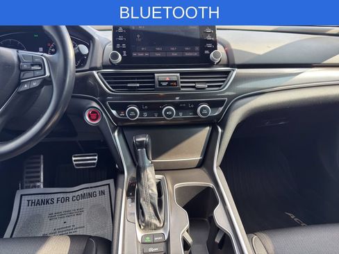 Used 2022 Honda Accord Sport image 4
