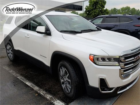 Used 2023 GMC Acadia SLT w/ Technology Package AWD/4WD image 1