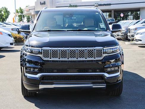 New 2023 Jeep Grand Wagoneer Series III image 6