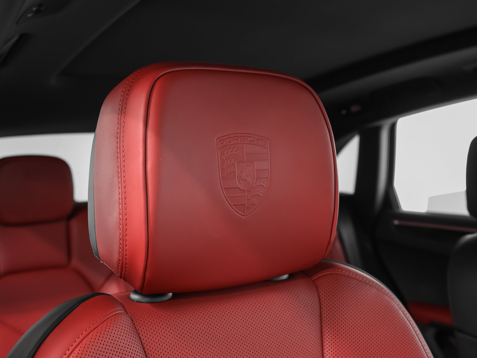 Certified 2026 Porsche Macan AWD/4WD image 21