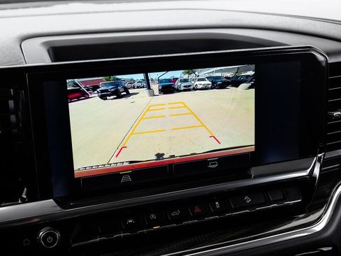 Used 2023 Chevrolet Silverado 1500 LT Trail Boss image 18