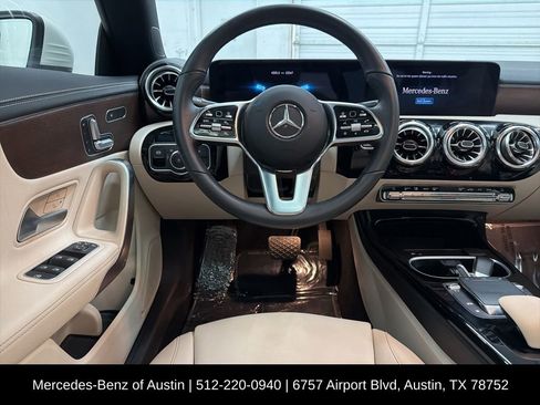 Used 2023 Mercedes-Benz CLA 250 image 22
