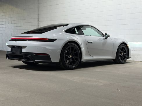 Used 2025 Porsche 911 Carrera image 7