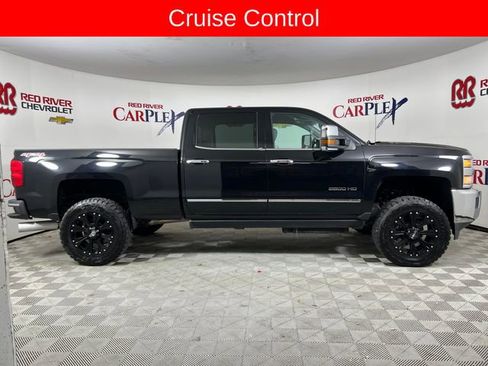 Used 2015 Chevrolet Silverado 2500 LTZ w/ Duramax Plus Package image 9