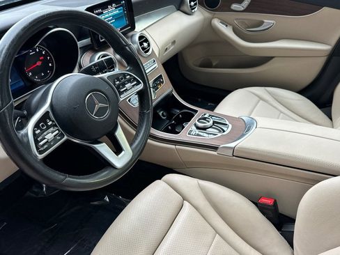 Used 2019 Mercedes-Benz C 300 Sedan image 4