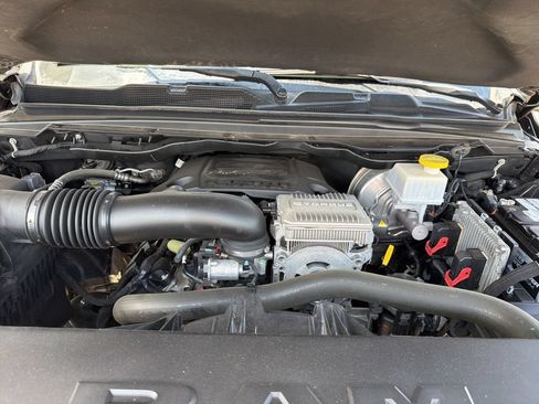 Used 2022 RAM 1500 Laramie AWD/4WD image 14