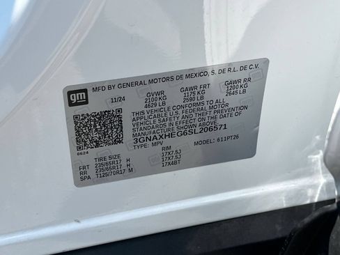 Used 2025 Chevrolet Equinox LT FWD image 29
