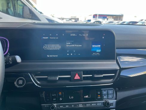 Used 2025 Kia Seltos S image 18