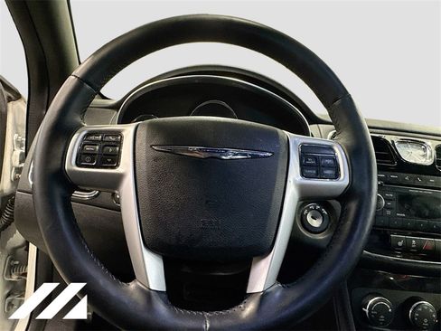 Used 2013 Chrysler 200 Limited image 12
