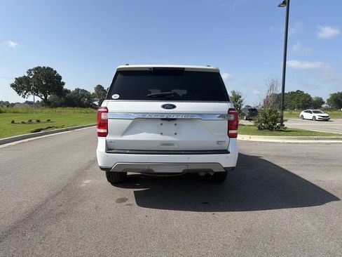 Used 2021 Ford Expedition XLT AWD/4WD image 4