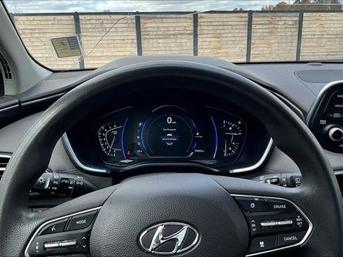 Used 2019 Hyundai Santa Fe SEL AWD/4WD image 13