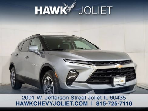 Used 2023 Chevrolet Blazer LT FWD image 1