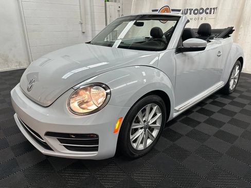 Used 2019 Volkswagen Beetle 2.0T SE FWD image 13