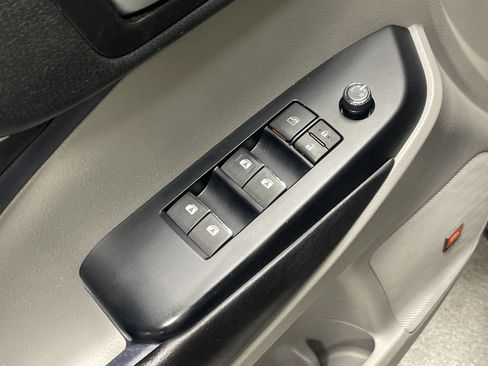 Used 2016 Toyota Highlander Limited FWD image 15