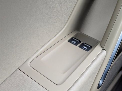 Used 2016 Volkswagen Beetle 1.8T SEL image 26