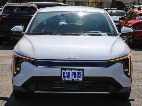 New 2026 Kia K4 EX image 3