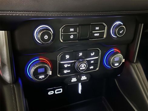 Used 2023 Chevrolet Tahoe LS image 26