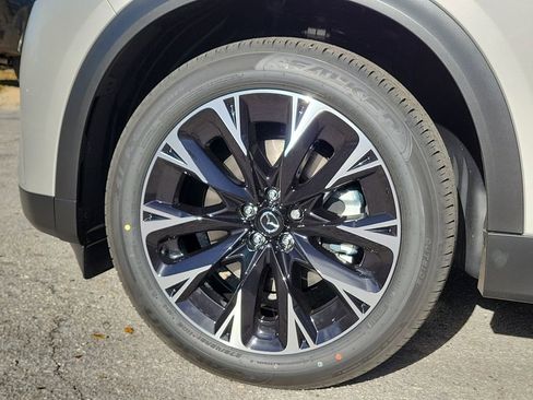 New 2026 MAZDA CX-90 Plug-In Hybrid w/ Premium Plus AWD/4WD image 7