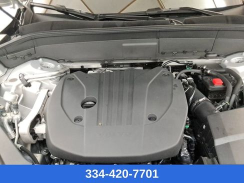 Certified 2025 Volvo XC90 B5 Plus image 34