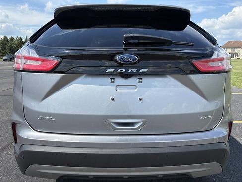 Used 2022 Ford Edge SEL w/ Convenience Package image 6