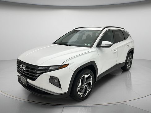 Used 2024 Hyundai Tucson SEL w/ Convenience Package AWD/4WD image 3