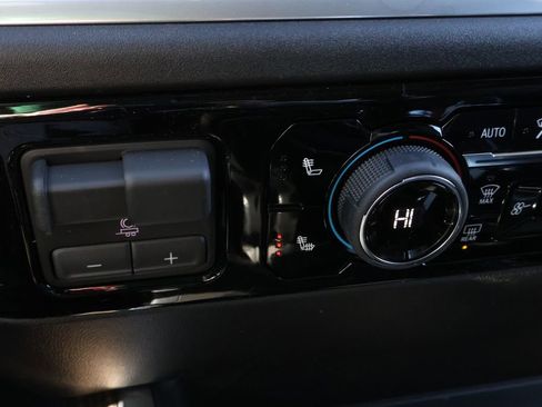 New 2026 Chevrolet Silverado 1500 RST w/ Z71 Off-Road Package image 26