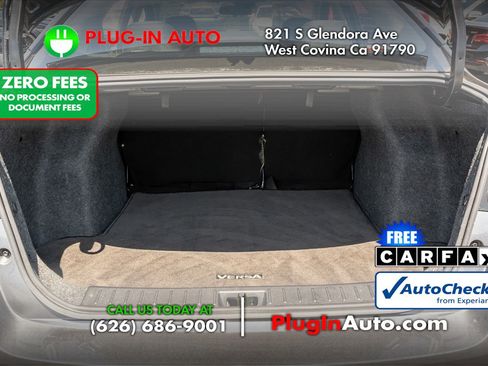 Used 2024 Nissan Versa SV w/ Trunk Package FWD image 11