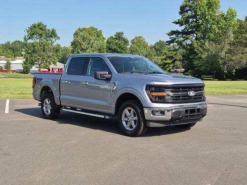 Used 2025 Ford F150 XLT w/ Equipment Group 301A Standard AWD/4WD image 15