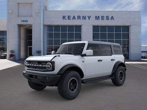 New 2026 Ford Bronco Outer Banks w/ Sasquatch Package image 30