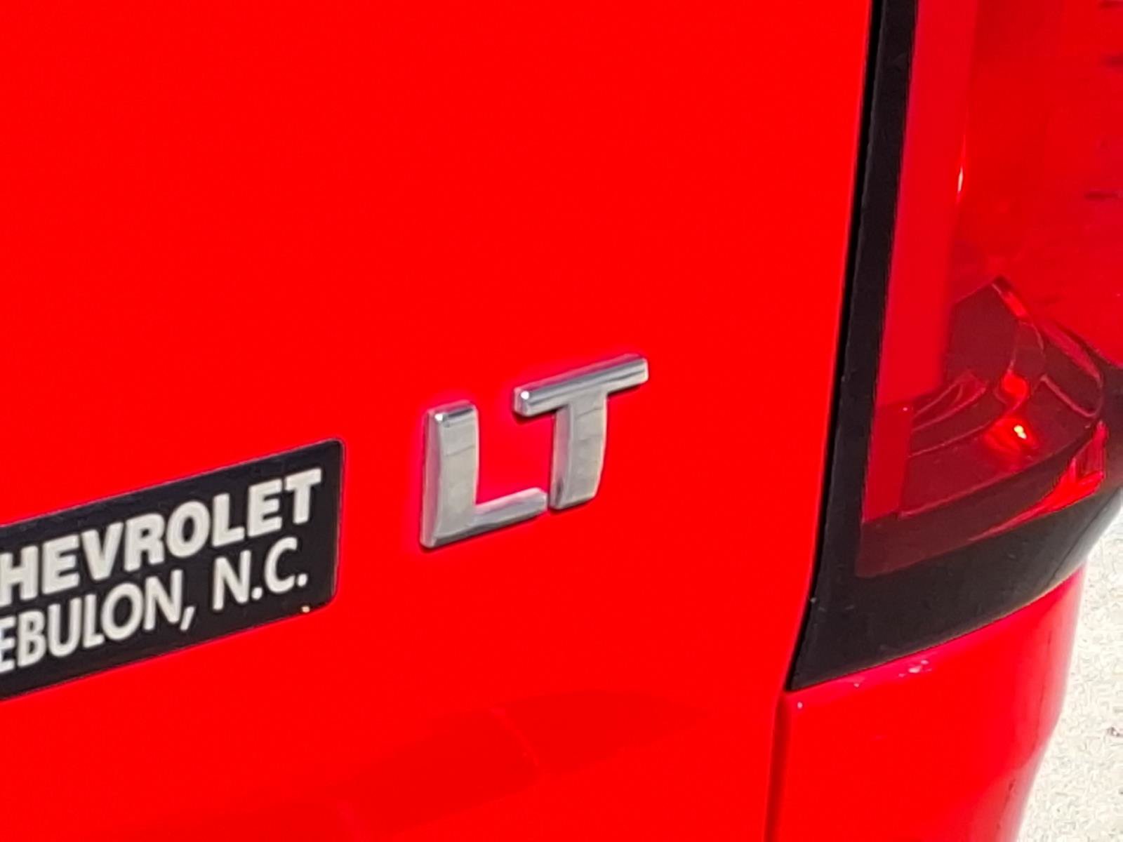 Used 2018 Chevrolet Colorado LT w/ LT Convenience Package RWD image 6